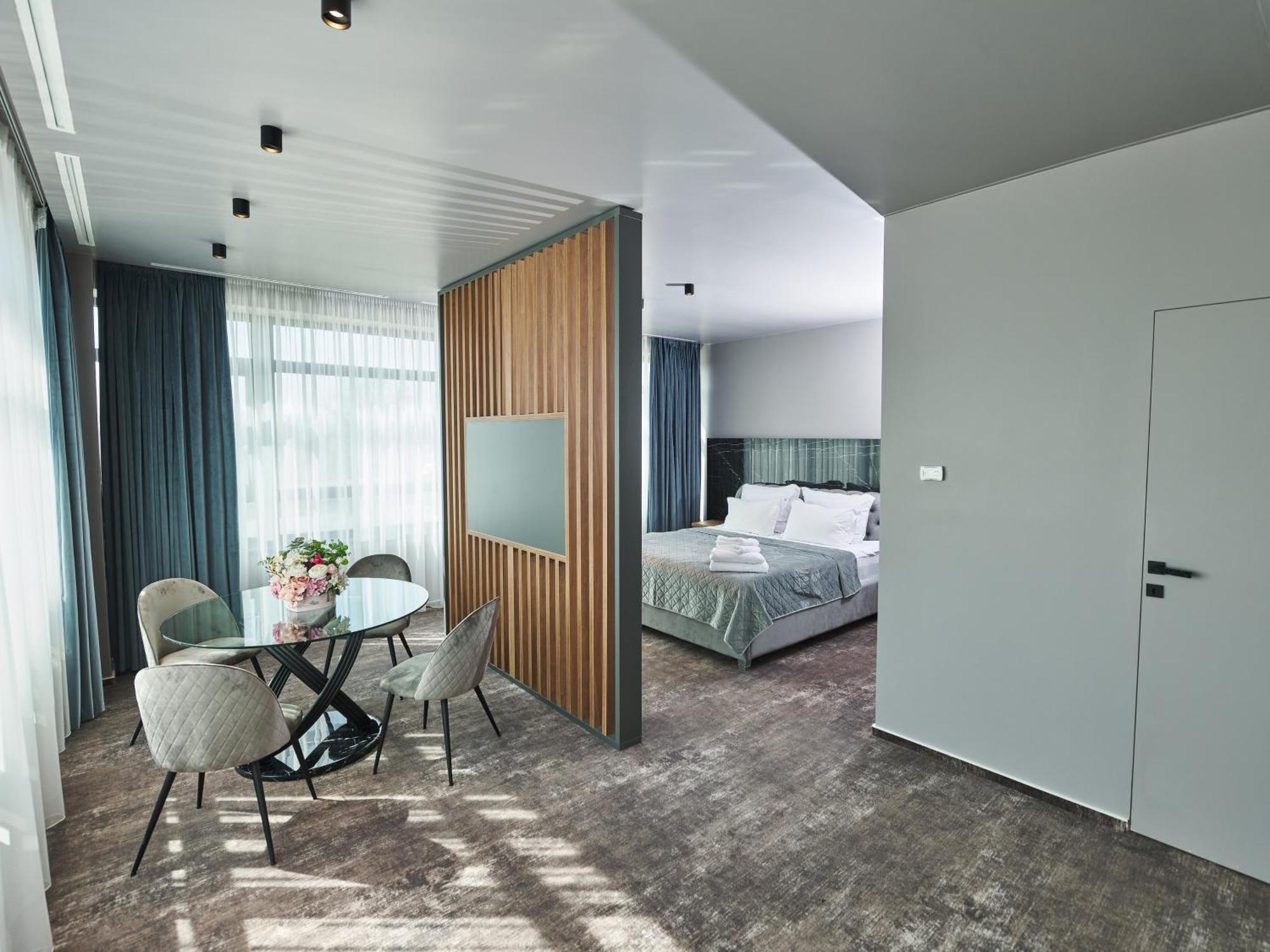 Hotel EMD Bacău Buitenkant foto